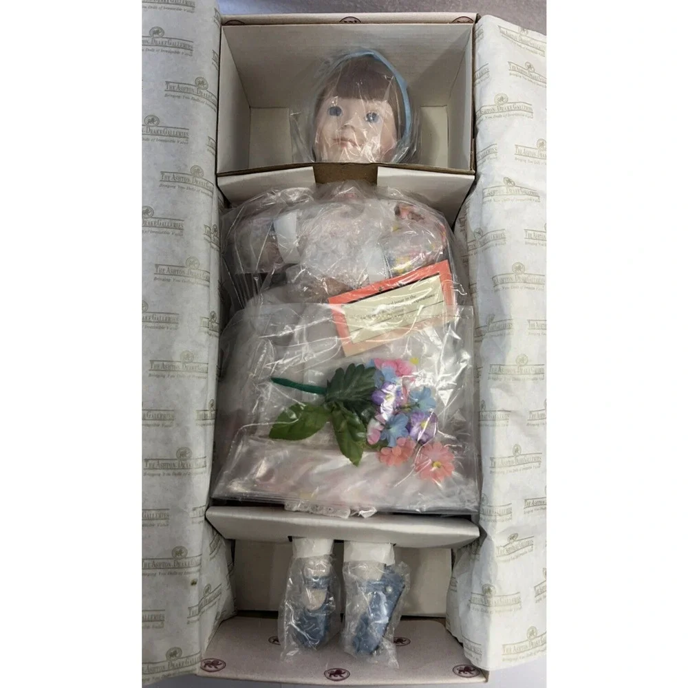 Ashton-Drake Galleries‎ Doll 